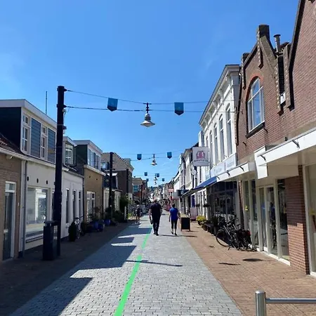 Tiny House Experience Oud Beijerland *