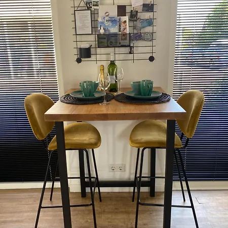 Tiny House Experience Oud Beijerland Apartment